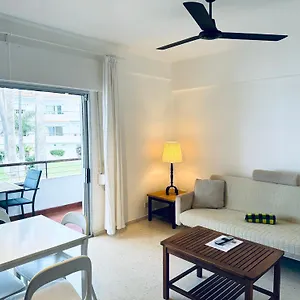 apartamentos-playa-torrecilla.hotelsinnerja.org/